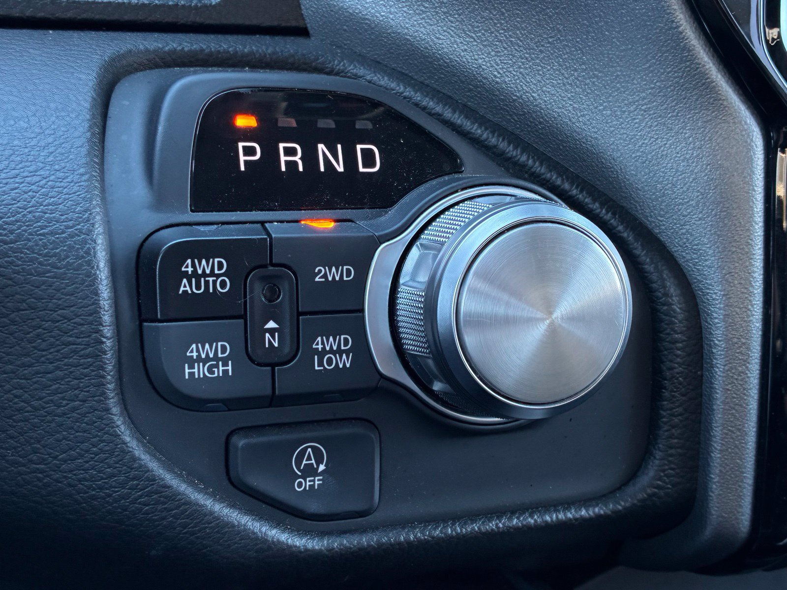 Used 2025 RAM 1500 Laramie w/ Sport Appearance Package AWD/4WD image 13