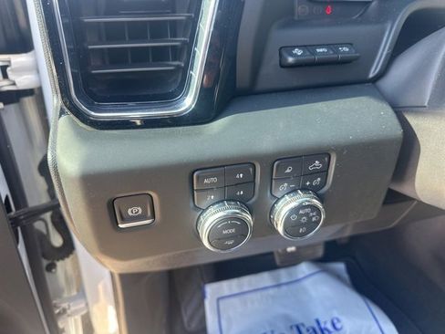Used 2024 GMC Sierra 1500 Denali w/ Technology Package image 8