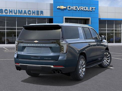 New 2025 Chevrolet Suburban Premier AWD/4WD image 4