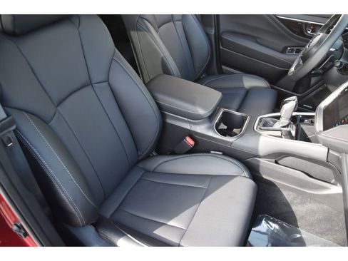 Certified 2025 Subaru Outback Limited image 29