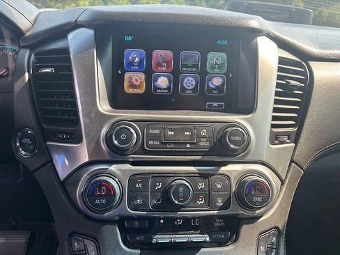 Used 2020 Chevrolet Tahoe Premier AWD/4WD image 14