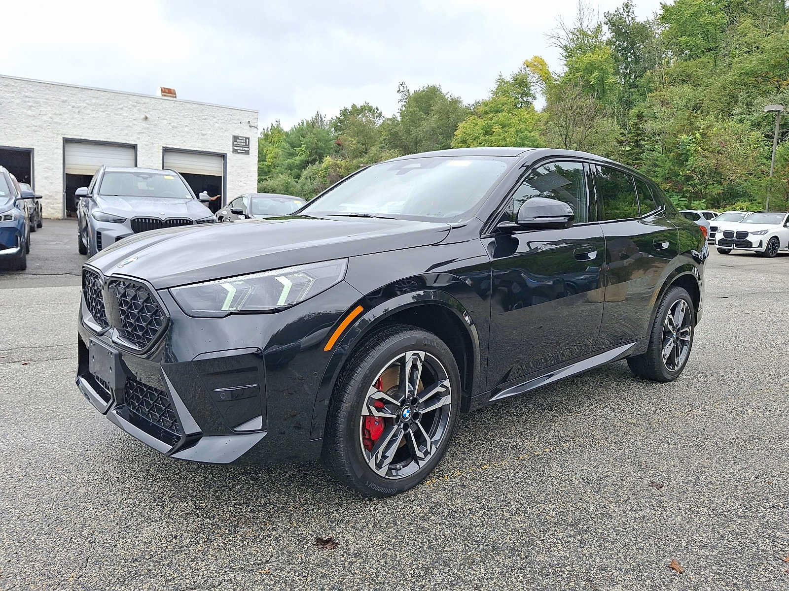 Used 2026 BMW X2 xDrive28i w/ Technology Package AWD/4WD image 3