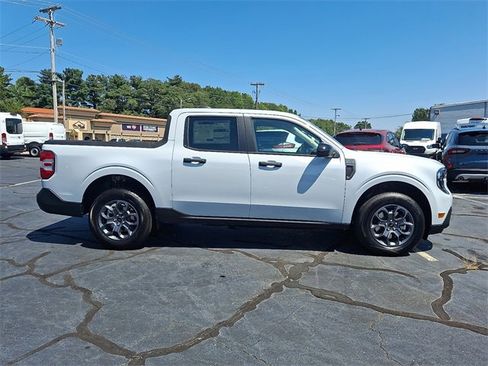 New 2025 Ford Maverick XLT w/ XLT Luxury Package image 8