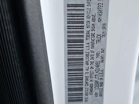 Used 2020 RAM 1500 Laramie image 35