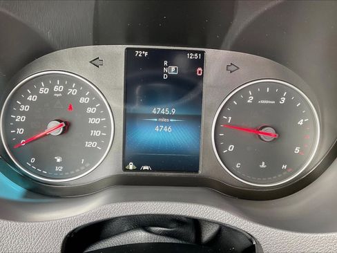 Used 2024 Mercedes-Benz Sprinter 2500 image 18