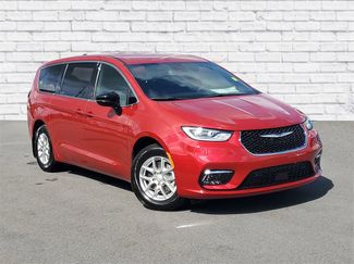 New 2025 Chrysler Pacifica Select 360° Tour