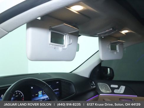 Used 2024 Mercedes-Benz GLS 580 4MATIC image 20