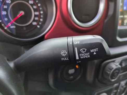 Used 2021 Jeep Gladiator Rubicon w/ Cold Weather Group AWD/4WD image 25
