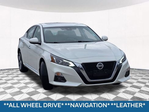 Used 2020 Nissan Altima 2.5 SL image 2