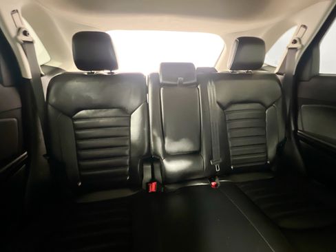 Used 2022 Ford Edge SEL AWD/4WD image 32
