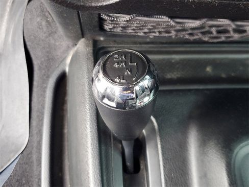 Used 2018 Jeep Wrangler Unlimited Sport S image 25