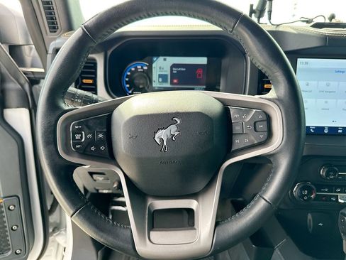 Certified 2024 Ford Bronco Badlands w/ Sasquatch Package image 18