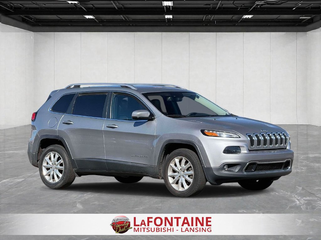 Used 2017 Jeep Cherokee Limited AWD/4WD image 1