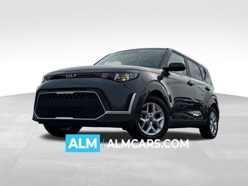 Used 2025 Kia Soul LX w/ LX Technology Package FWD image 1