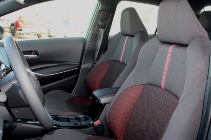 New 2027 Toyota Corolla SE w/ SE Package FWD image 10