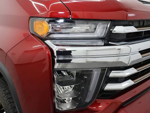 Used 2023 Chevrolet Silverado 3500 High Country image 26