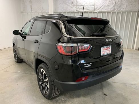 Used 2022 Jeep Compass Limited AWD/4WD image 23
