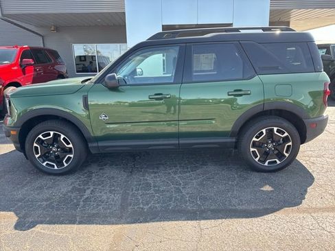 Certified 2024 Ford Bronco Sport Outer Banks w/ Tech Package image 2