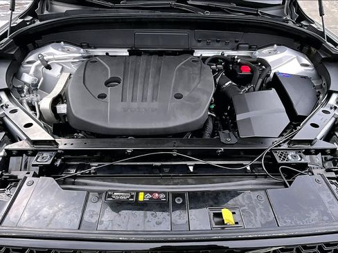 Certified 2023 Volvo XC60 B5 Plus w/ Climate Package image 29