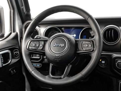 Used 2023 Jeep Wrangler Unlimited w/ Cold Weather Group AWD/4WD image 14