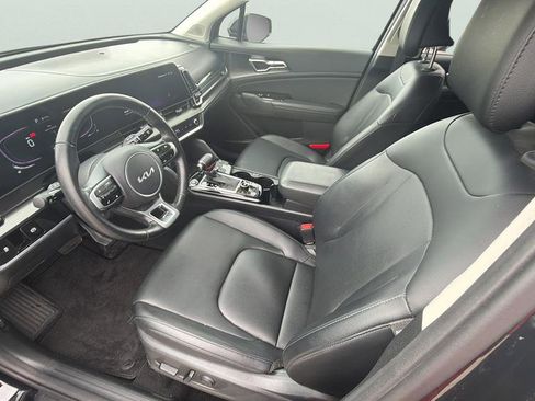 Used 2024 Kia Sportage EX image 20