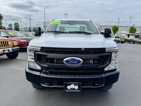Used 2022 Ford F250 XL w/ Power Equipment Group AWD/4WD image 2