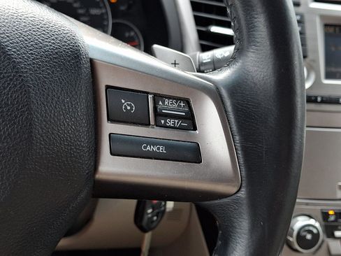 Used 2014 Subaru Outback 2.5i Premium AWD/4WD image 21