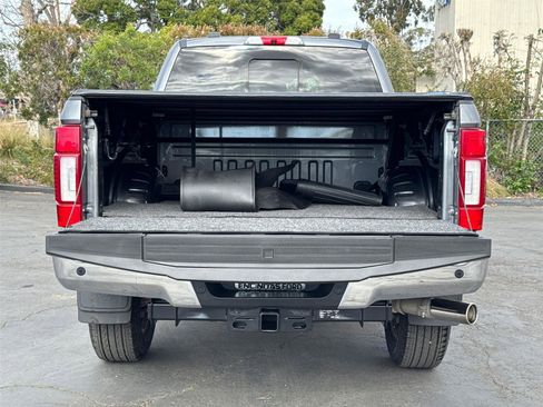 Certified 2022 Ford F350 Lariat w/ Lariat Ultimate Package image 16