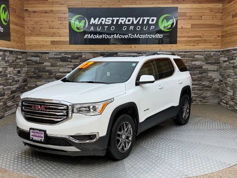 Used 2017 GMC Acadia SLT AWD/4WD image 4