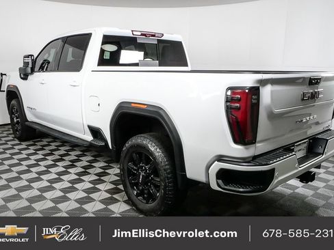Used 2024 GMC Sierra 2500 AT4 w/ Technology Package image 2