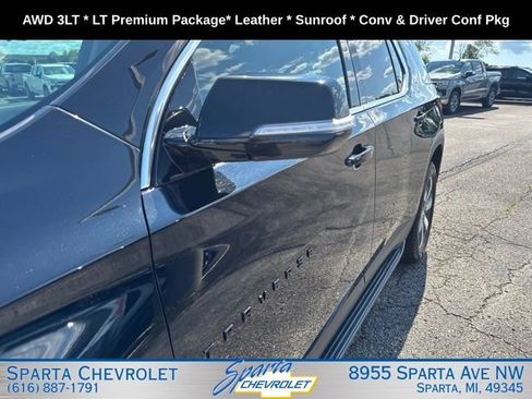Used 2019 Chevrolet Traverse LT w/ LT Premium Package AWD/4WD image 9