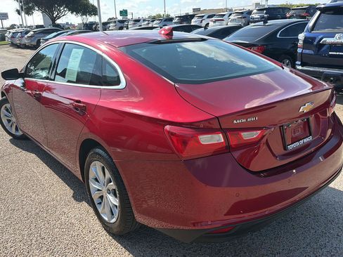 Used 2025 Chevrolet Malibu LT FWD image 5