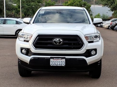 Used 2021 Toyota Tacoma SR5 RWD image 2