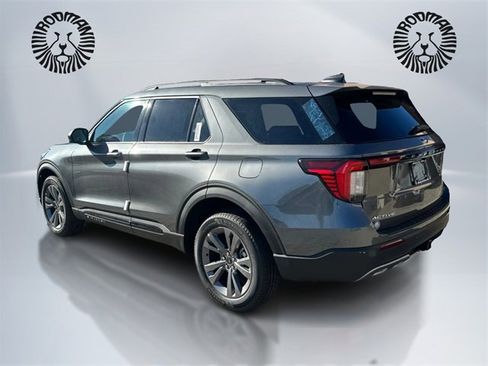 New 2026 Ford Explorer Active image 7