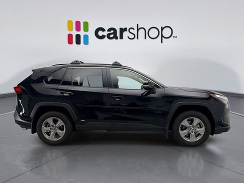 Used 2025 Toyota RAV4 XLE AWD/4WD image 6