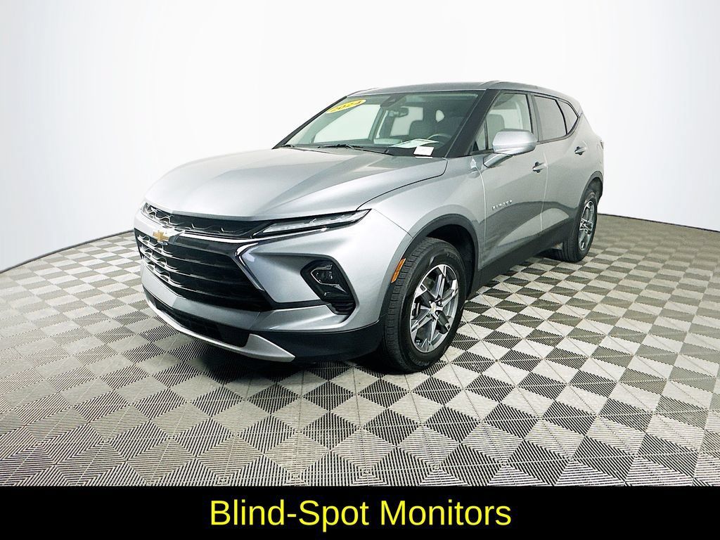Used 2024 Chevrolet Blazer LT w/ Driver Confidence Package AWD/4WD image 5