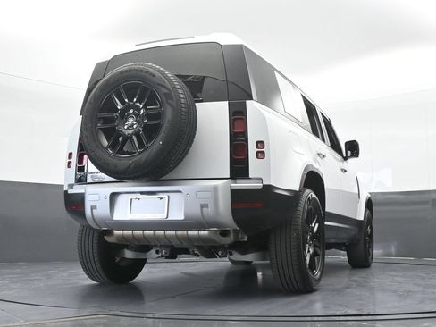 Used 2025 Land Rover Defender 110 S AWD/4WD image 76