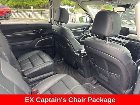 Used 2023 Kia Telluride EX w/ EX Captain's Chair Package AWD/4WD image 20