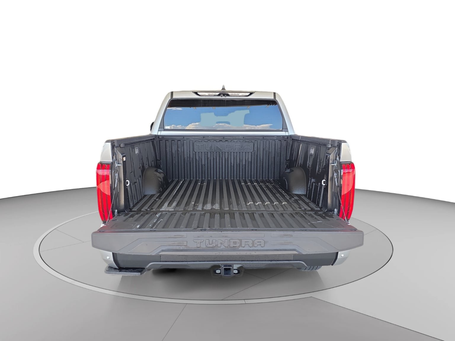 Used 2025 Toyota Tundra Limited AWD/4WD image 9