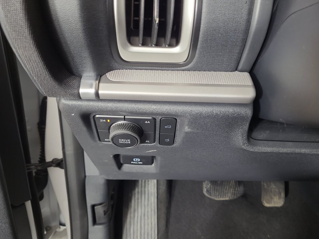 Used 2025 Ford Expedition Active AWD/4WD image 14
