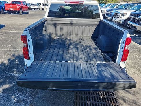 Used 2024 Chevrolet Silverado 1500 Custom image 15