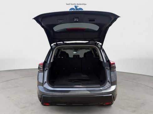 Used 2025 Nissan Rogue SV image 17