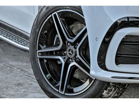 New 2026 Mercedes-Benz GLS 450 4MATIC image 3