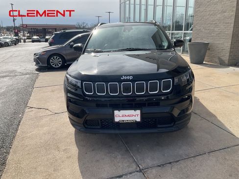Used 2022 Jeep Compass Latitude w/ Convenience Group image 3