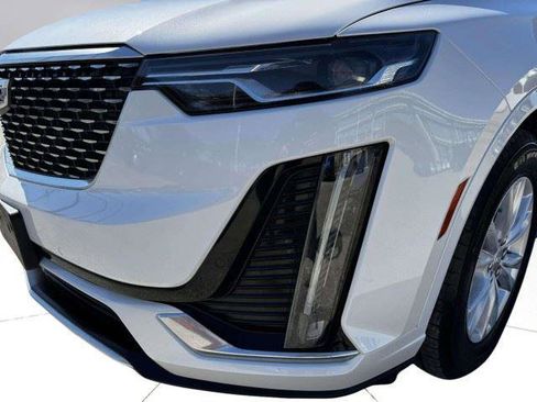 Used 2023 Cadillac XT6 Luxury FWD image 13