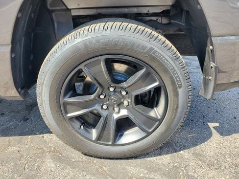 Used 2023 RAM 1500 Big Horn AWD/4WD image 30