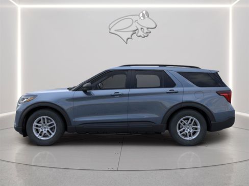 New 2026 Ford Explorer Active image 3