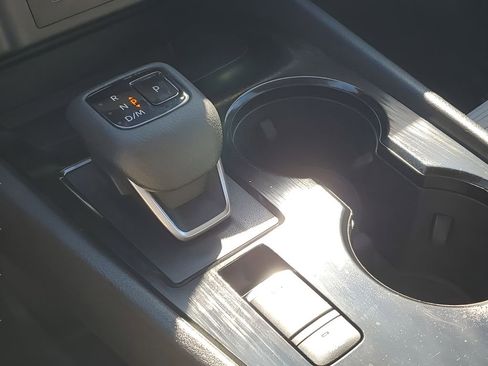 Used 2022 Nissan Rogue SV image 26