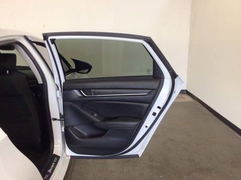 Used 2020 Honda Accord LX image 8