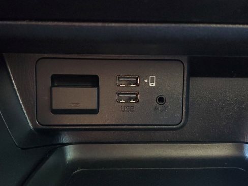 Used 2016 MAZDA MAZDA3 i Sport w/ Preferred Equipment Package image 26